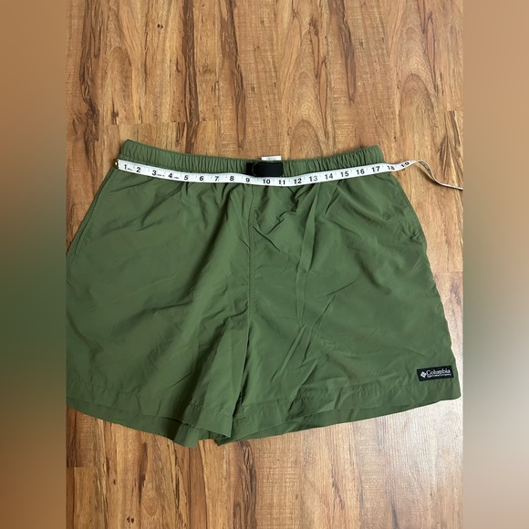 Columbia Shorts - Picture 6 of 8